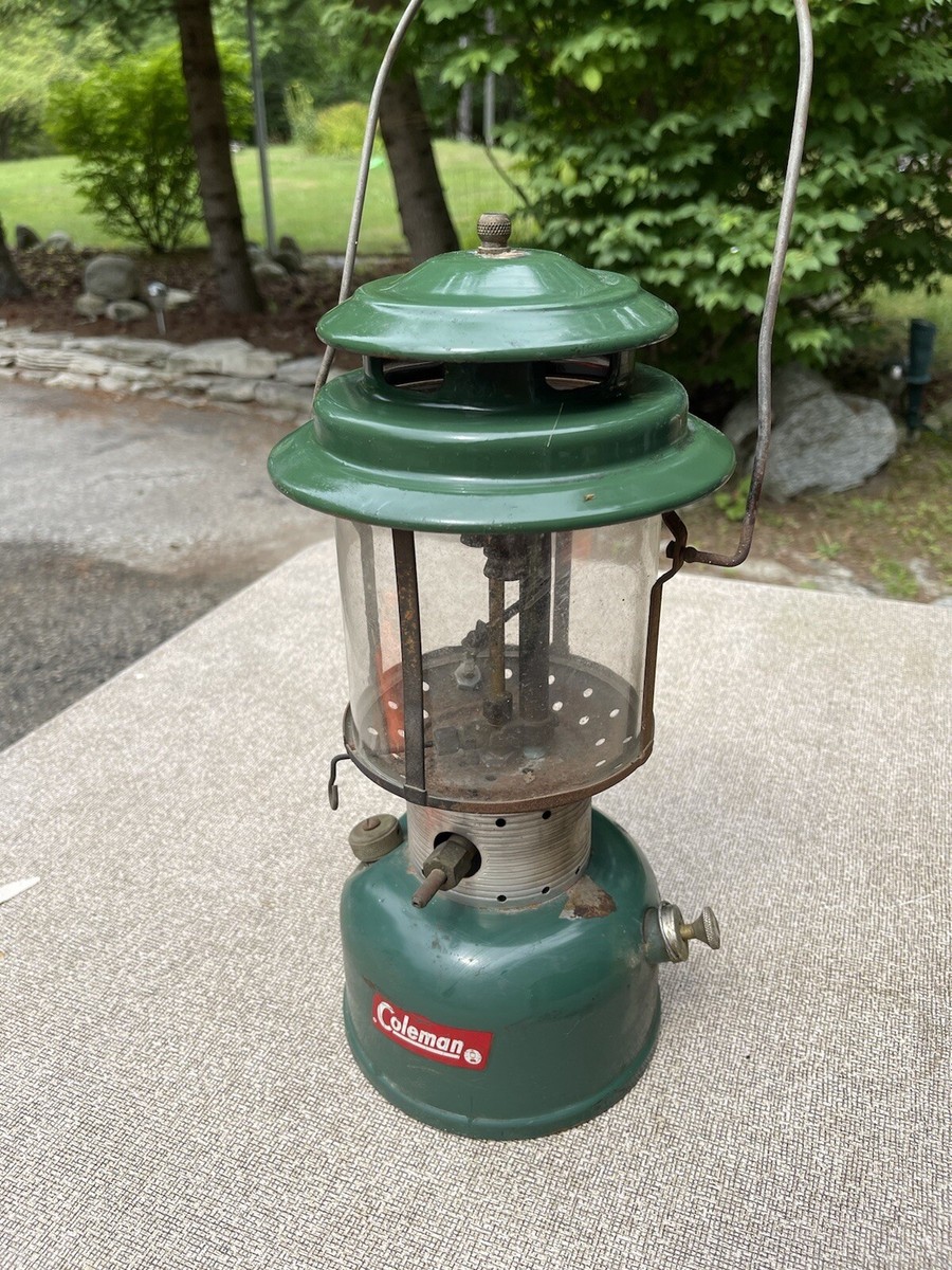 Vintage Coleman Lantern Green Nov 1963 2 Mantle Model 220F 228F