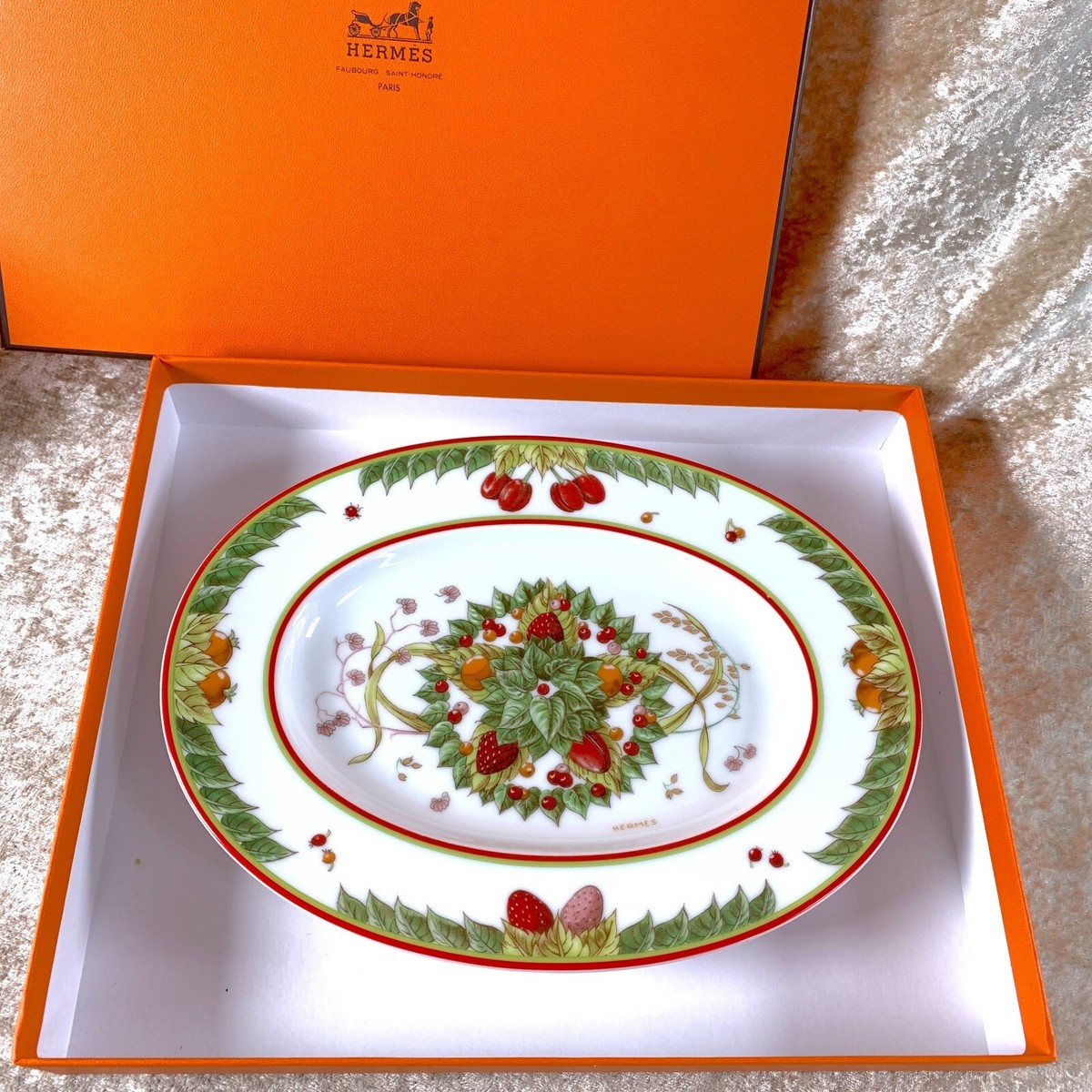 Hermes Paris Oval Plate Le Jardin de Pythagore Porcelain Tableware