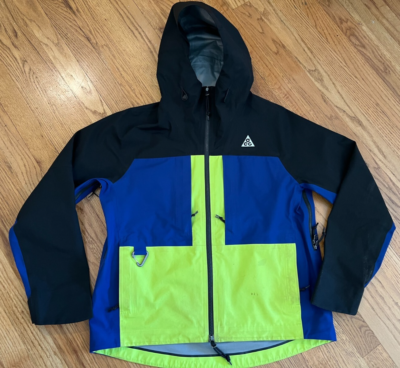 Nike ACG Men's Gore-Tex Misery Ridge Jacket Size Medium Blue