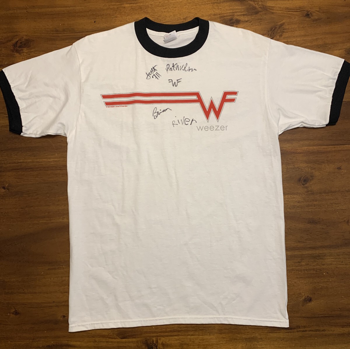 1995 Weezer Ringer T-shirt Size Large Signed Band Tour Nirvana Foo