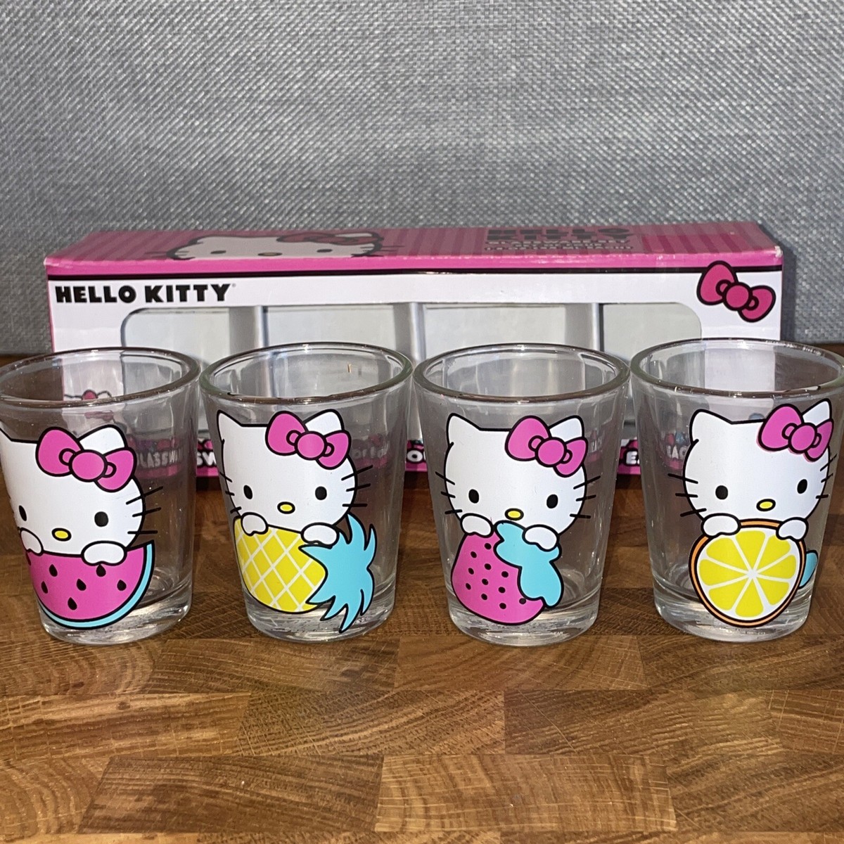Sanrio NEW Hello Kitty Glassware Set 4 Shot Glasses 1.5oz - 44 ML