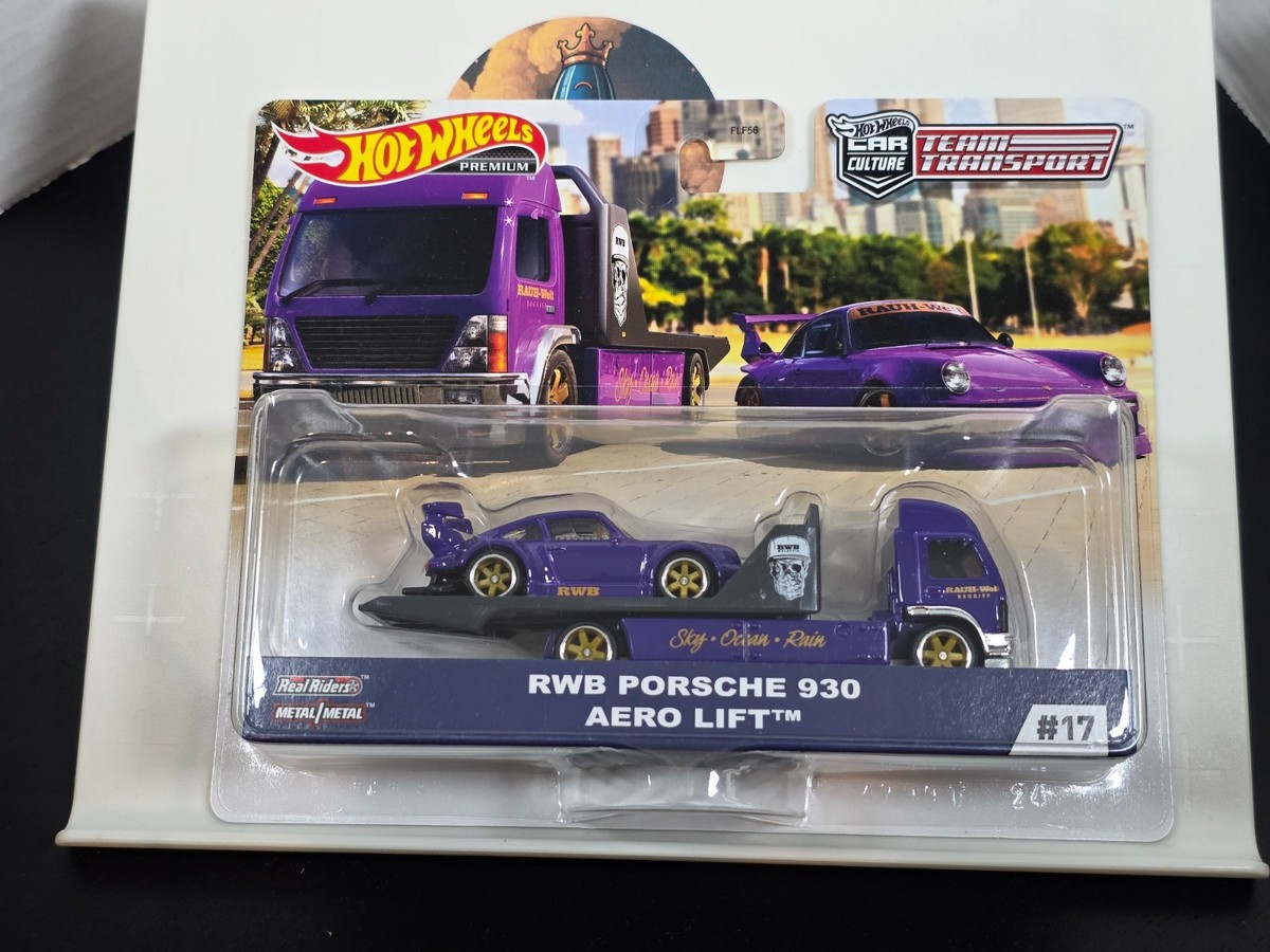 Hot Wheels Team Transport - RWB Porsche 930 w/ Aero Lift - NEW