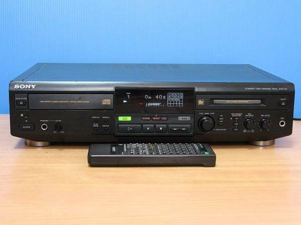 Sony MXD-D1 CD/MD Player Double Deck Working tested Used Good from