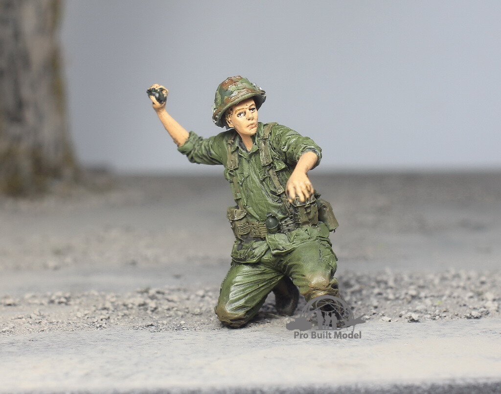 US Army Soldier In Fight Vietnam war 1968 1:35 Pro Built Model #1