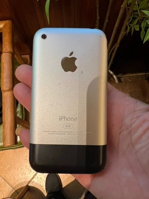 Apple iphone 1st Generation 8GB Unlocked iphone 2G A1203 Rare iOS