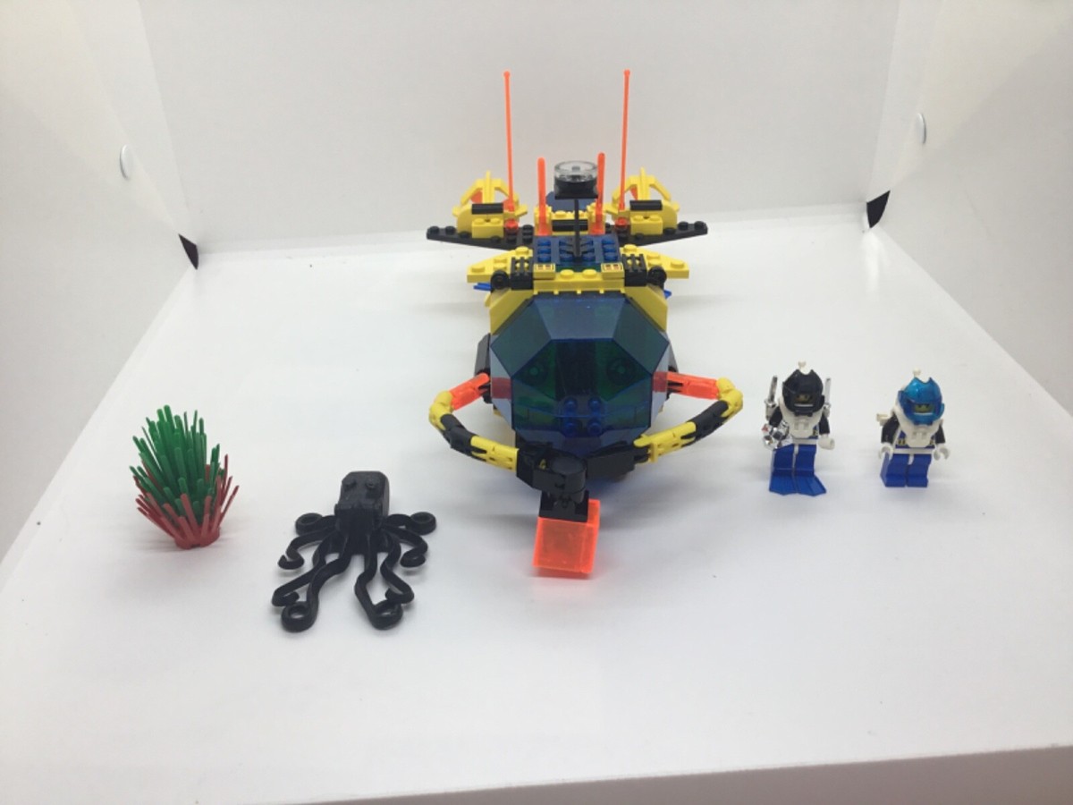 Vintage LEGO Aquazone 6175 Crystal Explorer Sub With 2 Minifigures