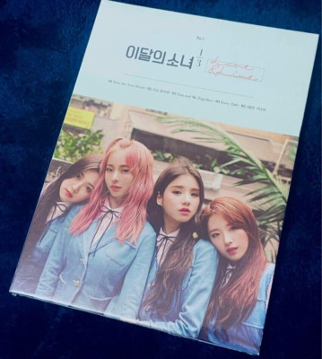 Loona 1/3 Love & Live 1st Mini Album A Version Limited Edition