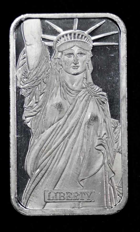 Vintage 1982 JM MTB Statue of Liberty 1 Troy oz .999 Fine Silver