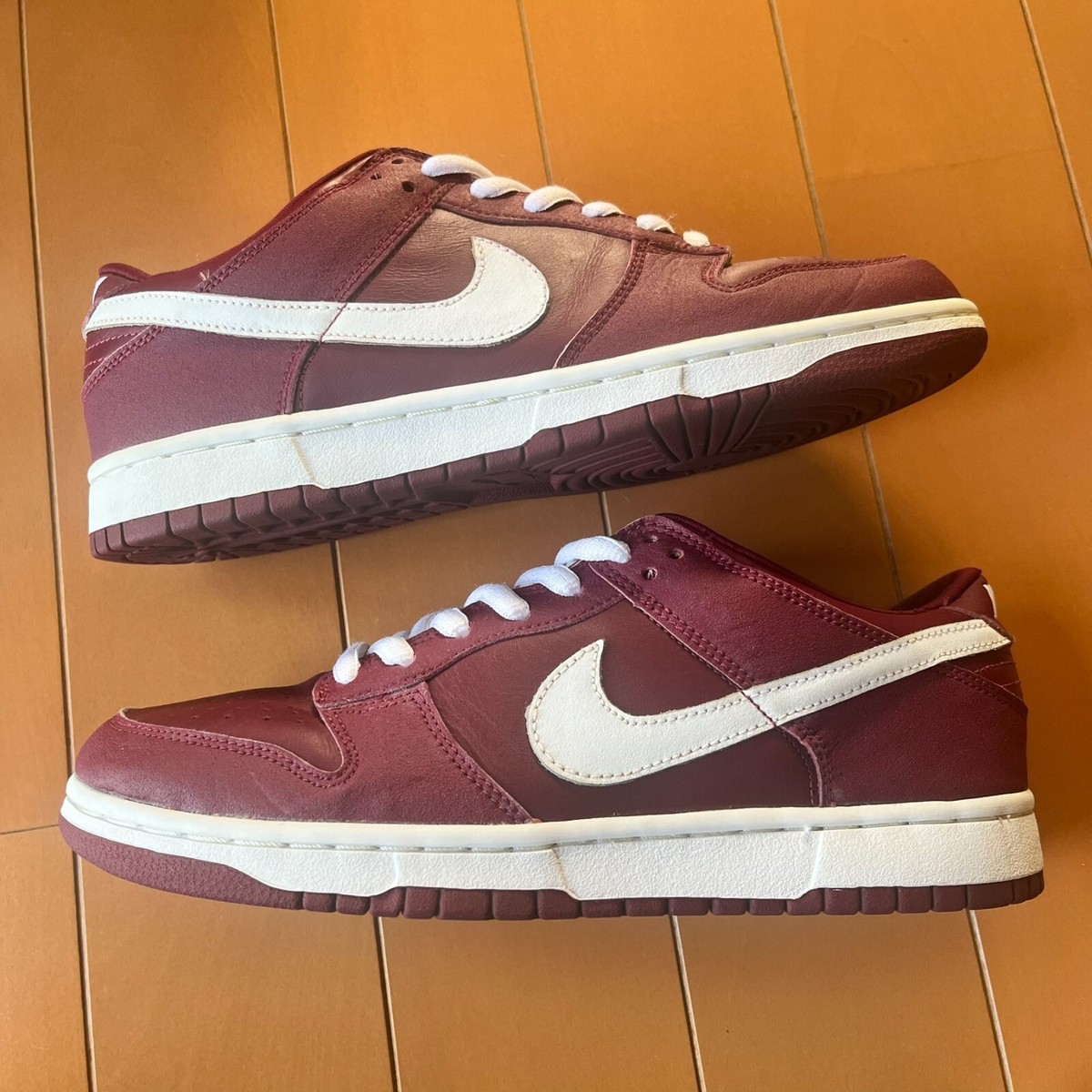 Size US 10 Nike Dunk Low Pro B SB 2001 Team Red Burgandy Griptape