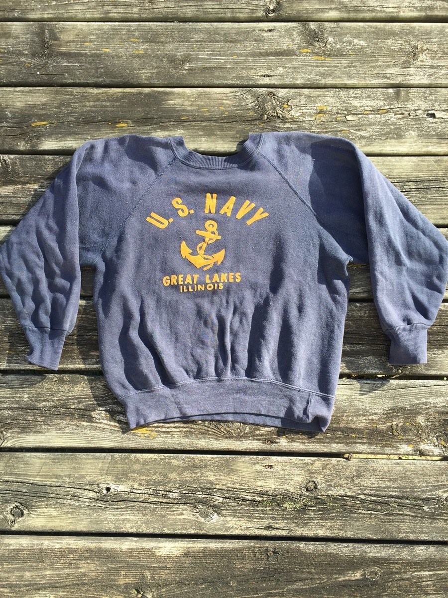Vintage 60s U.S. Navy Great Lakes Illinois Raglan Crew Neck