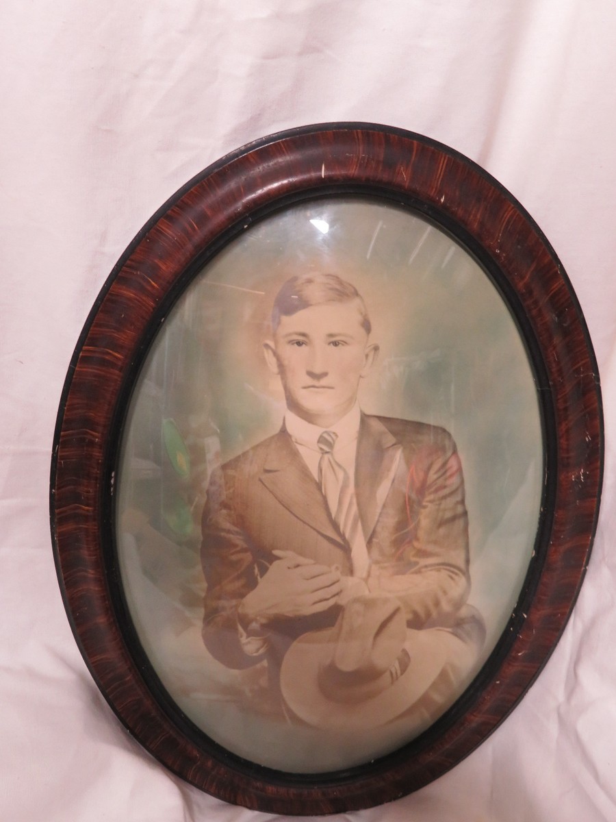 VTG 1800's Cowboy Antique Picture Frame OVAL TIGER Wood Bubble