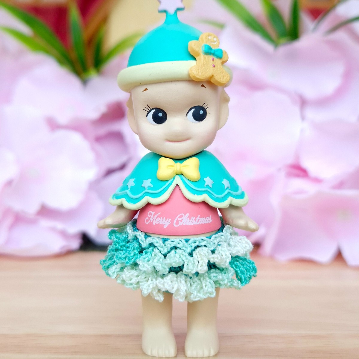 Sonny Angelフラワーシークレット ハチ ビー+Santa SONNY ANGEL Flower