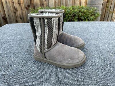 UGG Women's Classic Short Woven Suede Boot Sz 7 1010551 Grey Gray