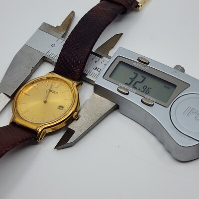 Seiko Date Gold Tone Watch V732-0220 Date Textured Dial 32mm New