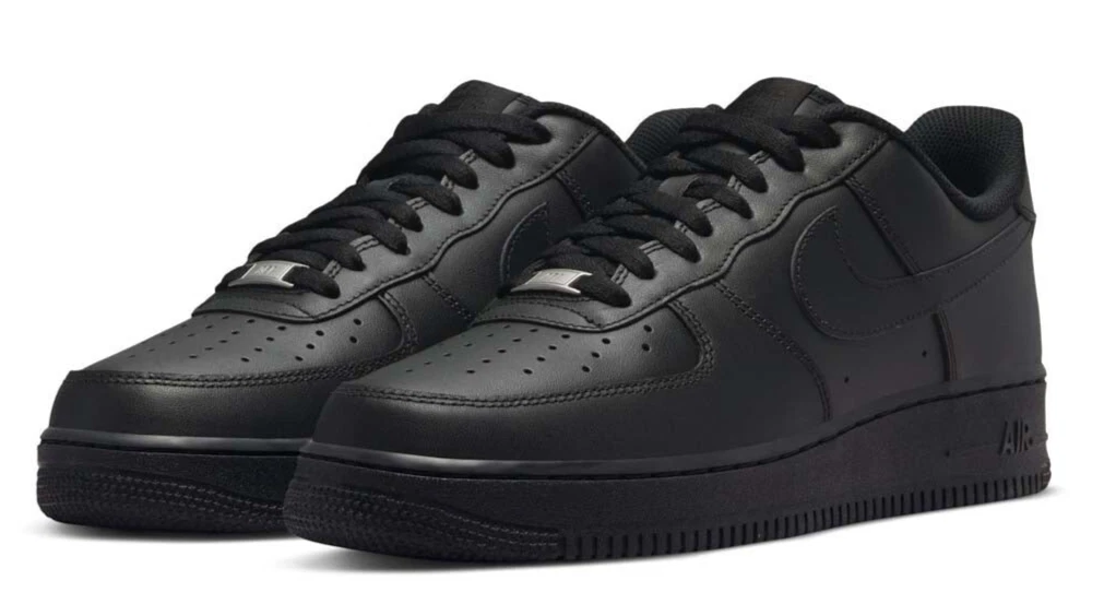 Nike Air Force 1 '07 Triple Black for Sale | Authenticity