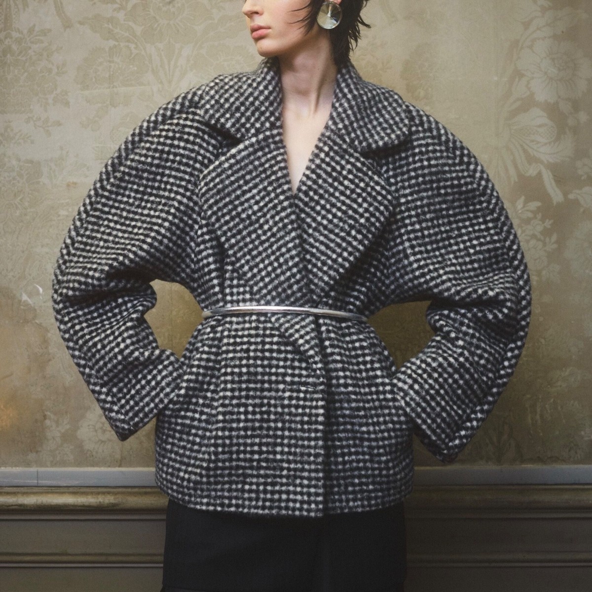 DRIES VAN NOTEN Royal Short Round Coat in Black Size Small S