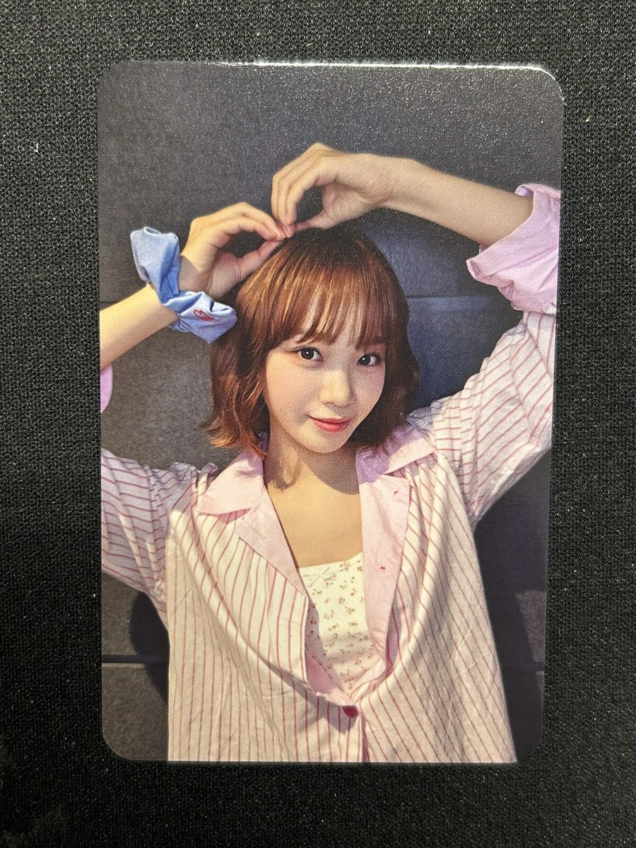 LE SSERAFIM CHAEWON CRAZY HELLO82 EXCLUSIVE PHOTOCARD RIBBON US