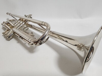 YAMAHA YTR1335 ヤマハ トランペット ハードケース付き シルバー