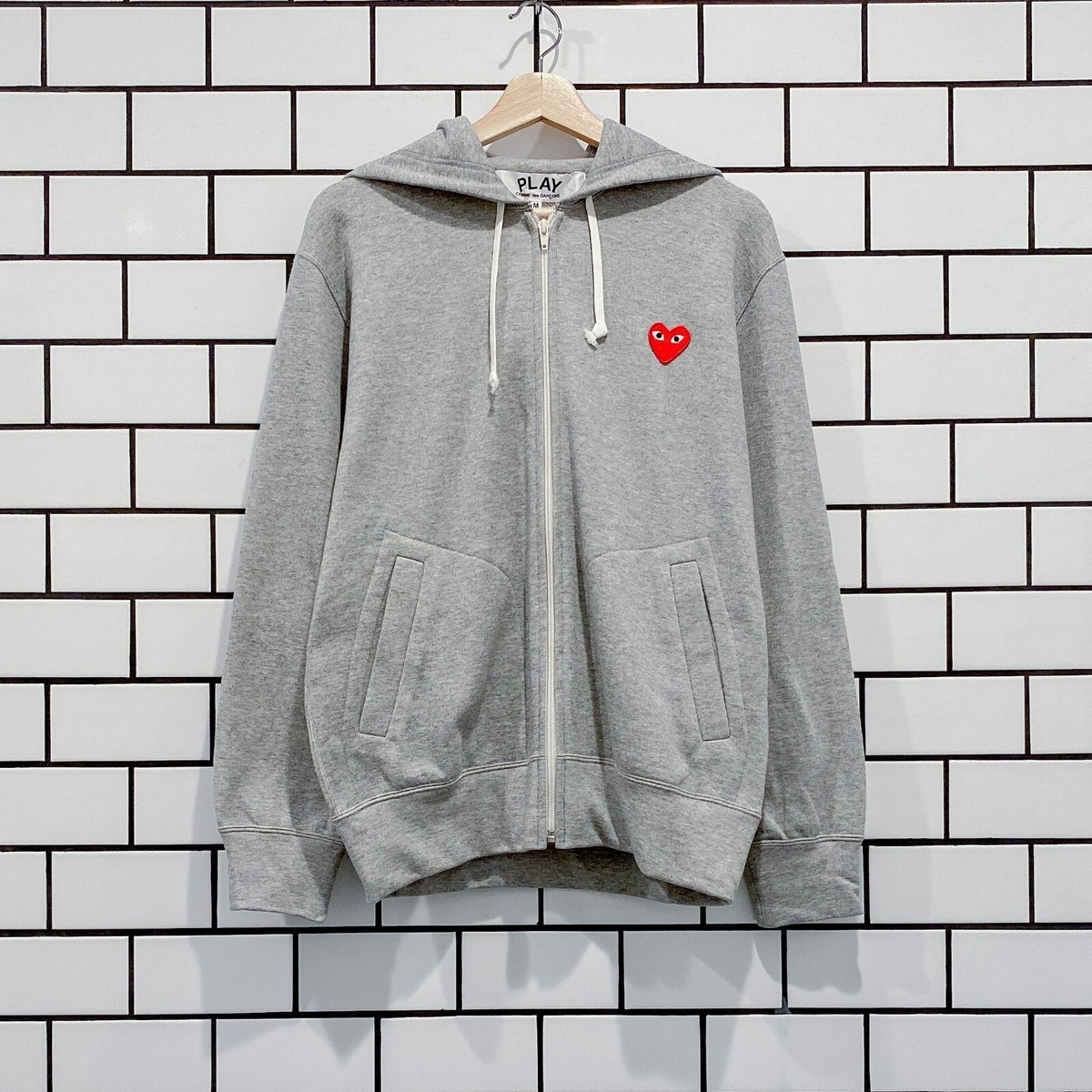 COMME DES GARCONS CDG PLAY HEART LOGO ZIP HOODED SWEATSHIRT AZ