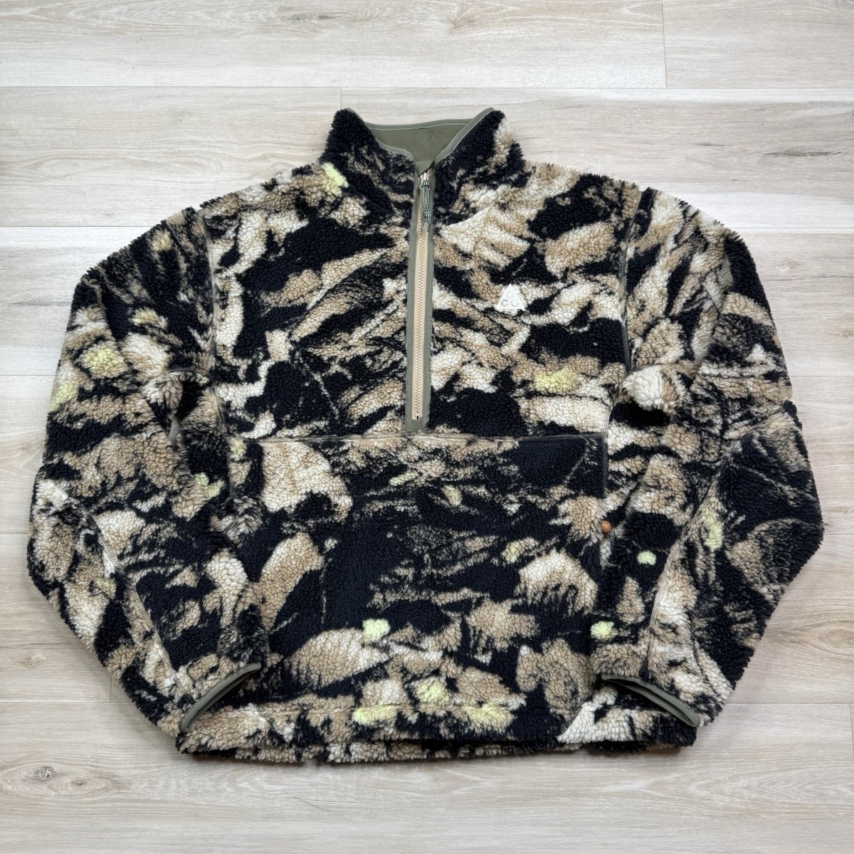 Nike ACG Canwell Glacier Therma-FIT ADV Sherpa Beige Black HJ2683