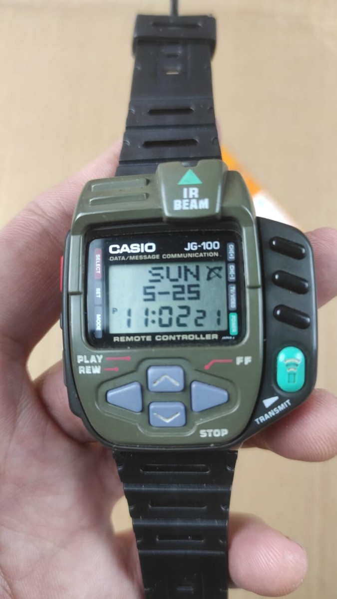 CASIO JG-100 Cyber Cross Remote Japanese Digital Game Watch Rare