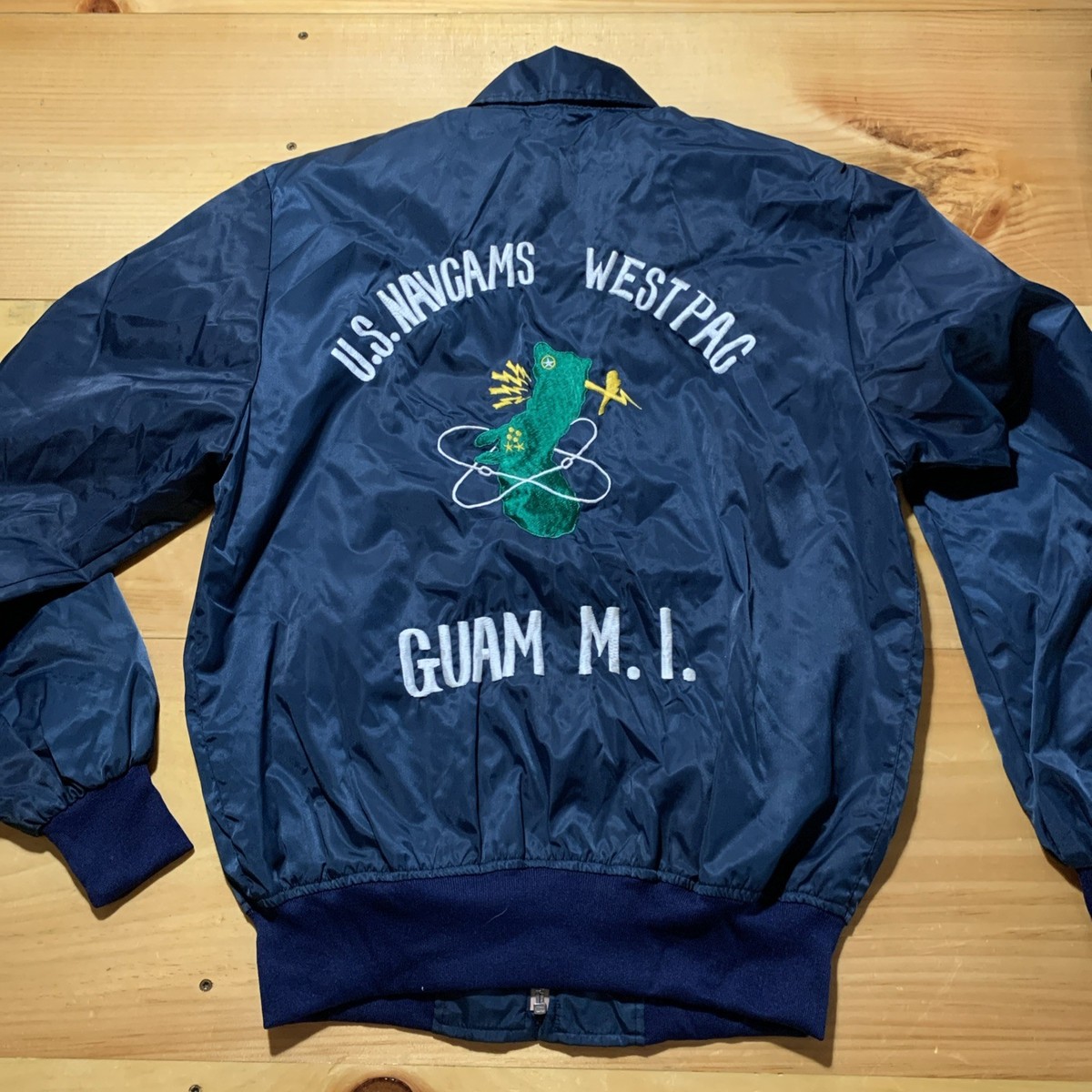 VINTAGE GUAM EMBROIDERED SOUVENIR BOMBER JACKET LARGE BLUE Sammys