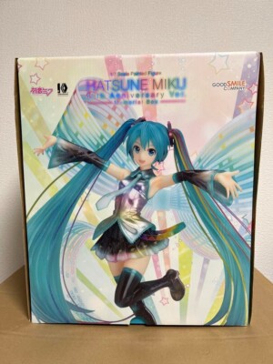 Hatsune Miku 10th Anniversary Ver. Memorial Box 1/7 scale Figure