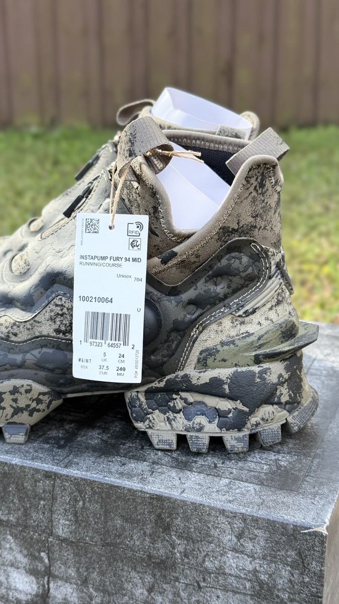 Size 6 - Universal Monsters x Reebok InstaPump Fury 94 Mid