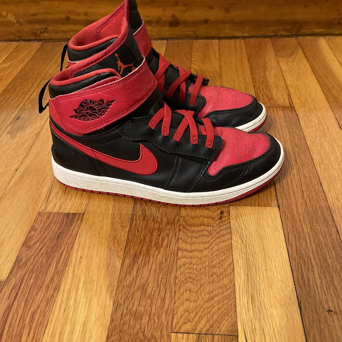 Nike Air Jordan 1 HI Flyease Bred Black Fire Red White CQ3835-060
