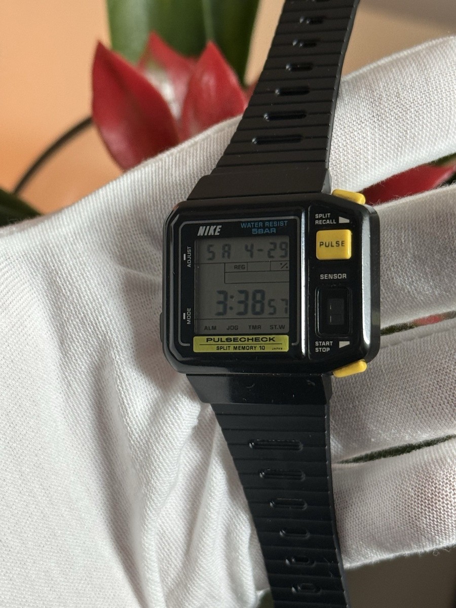 Ultra Rare Vintage Casio Nike JP-100W Pulsecheck Men's Digital