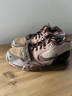 Nike Air Trainer 1 SP x Travis Scott Wheat. Men's Size 7, W Size