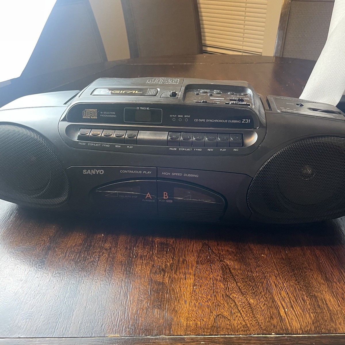 Sanyo CD Radio Cassette Recorder Model MCD-Z31 Fully Functional