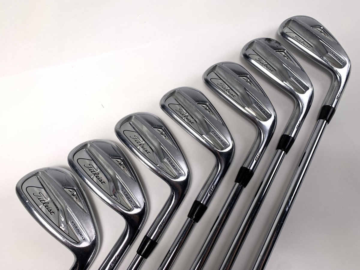 Titleist 718 AP2 Iron Set 4-PW Dynamic Gold X100 Extra Stiff Steel