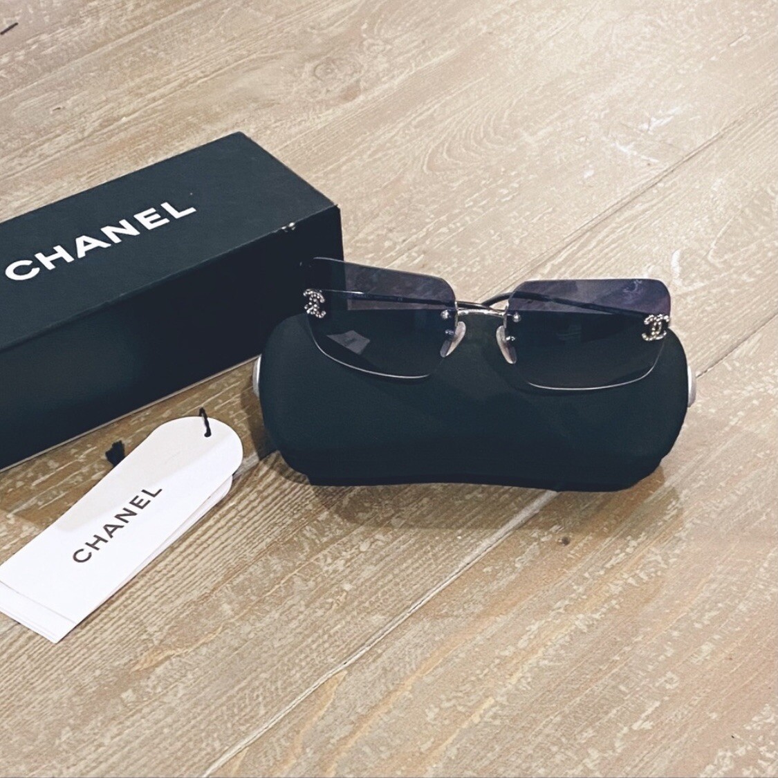 CHANEL 4017-D Rhinestone Sunglasses Rimless Blue Gradient Vintage