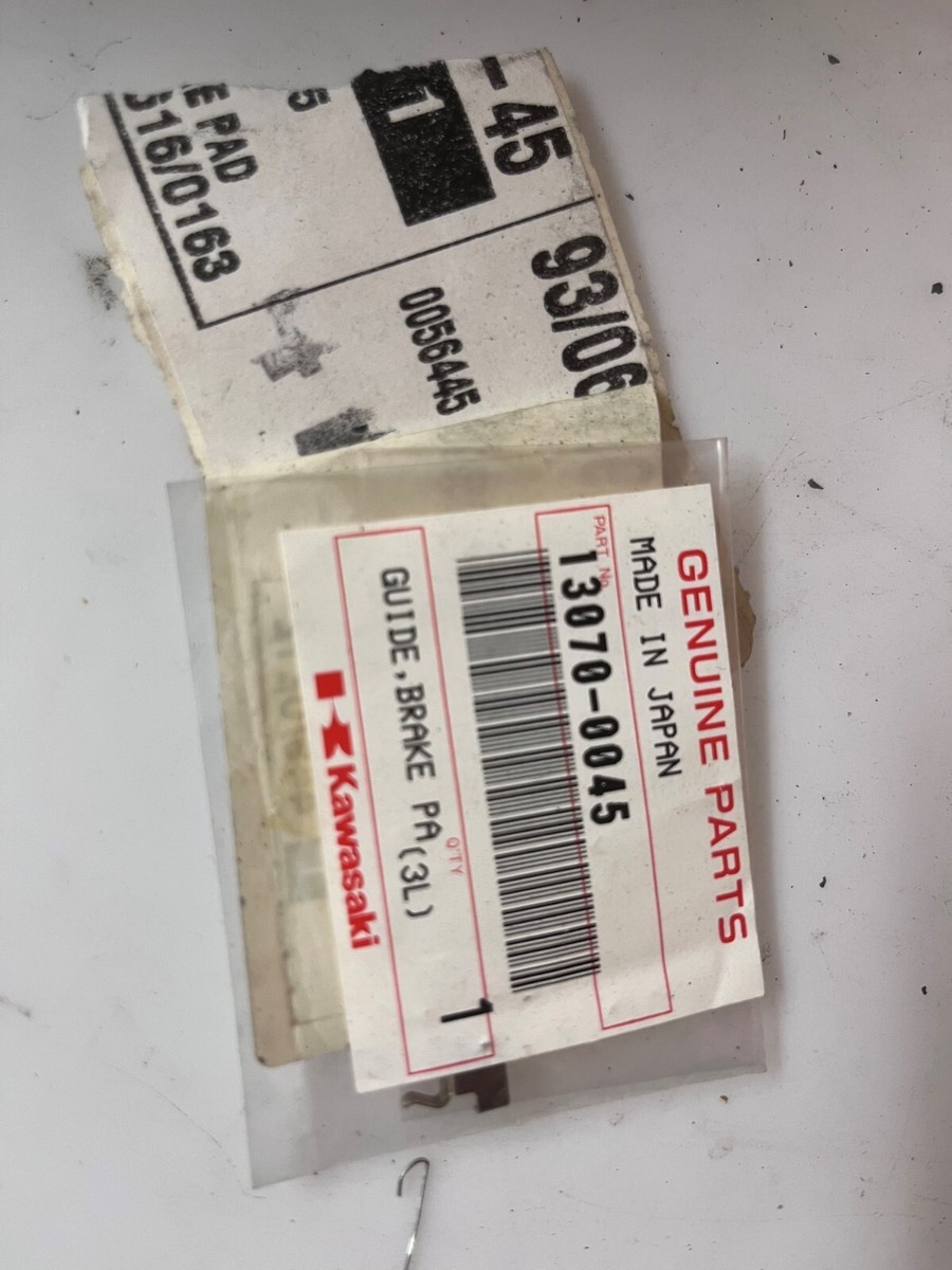 OEM GENUINE KAWASAKI ZX10R ZX6R ZX9R ZZR REAR BRAKE CALIPER PAD