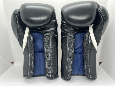 Winning Vintage old Logo Boxing Gloves 8 oz Black Rare Lace-up