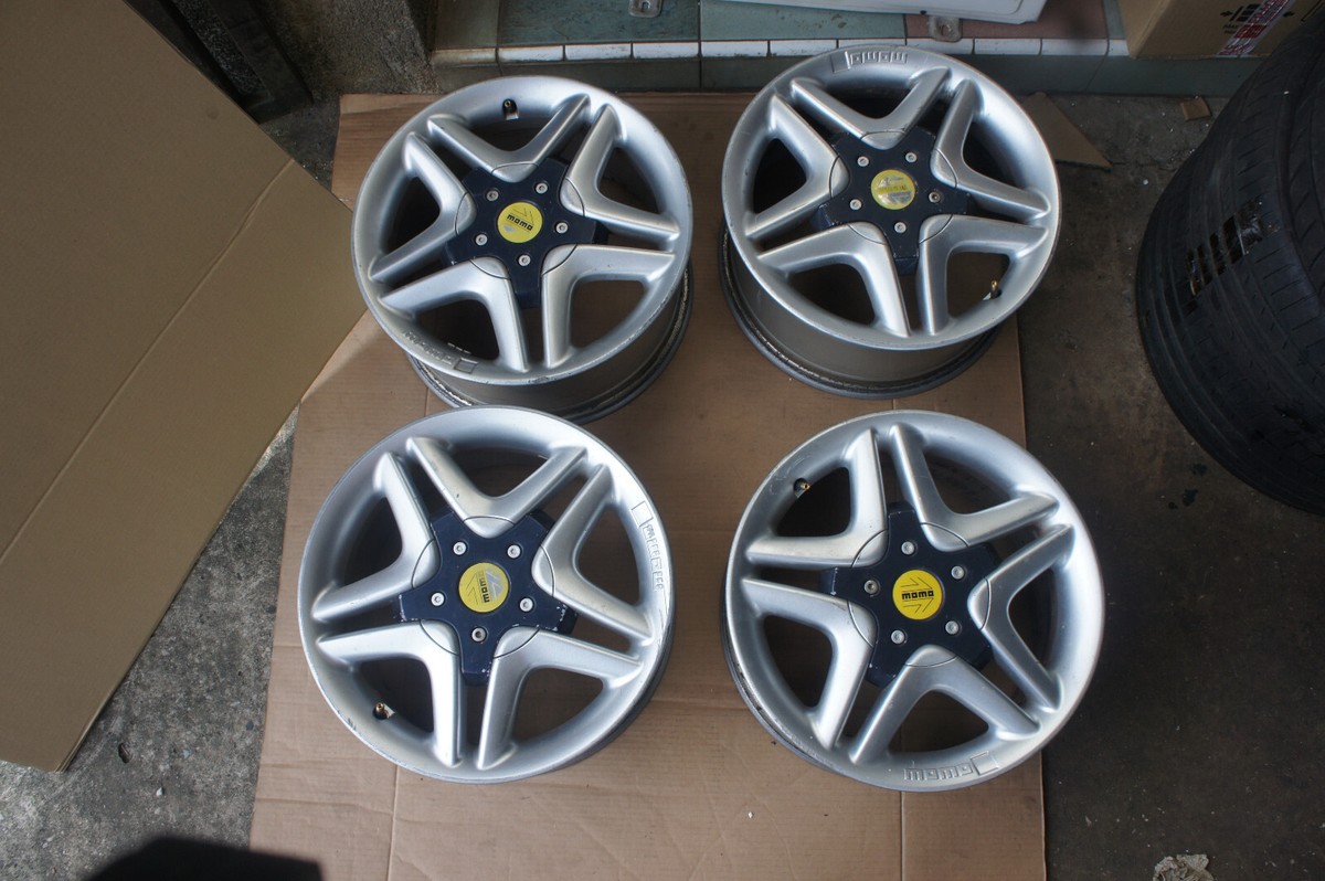 JDM Momo Ferrari Engineering 16