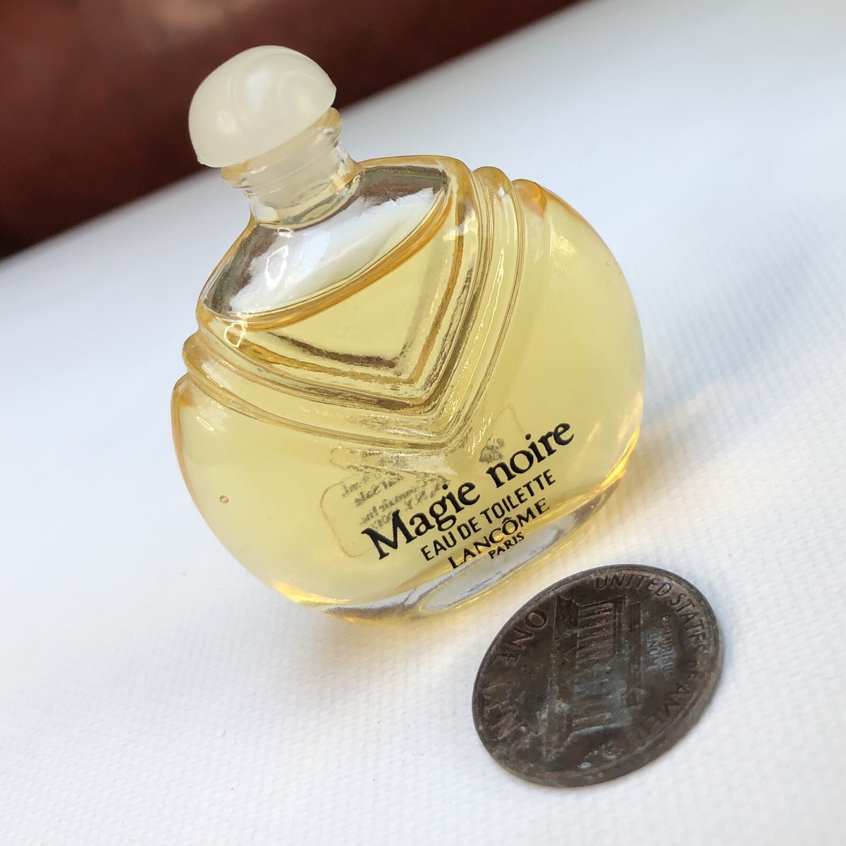 💝MINIATURE Vintage 90s MAGIE NOIRE Lancome EDT .25oz Mini Travel