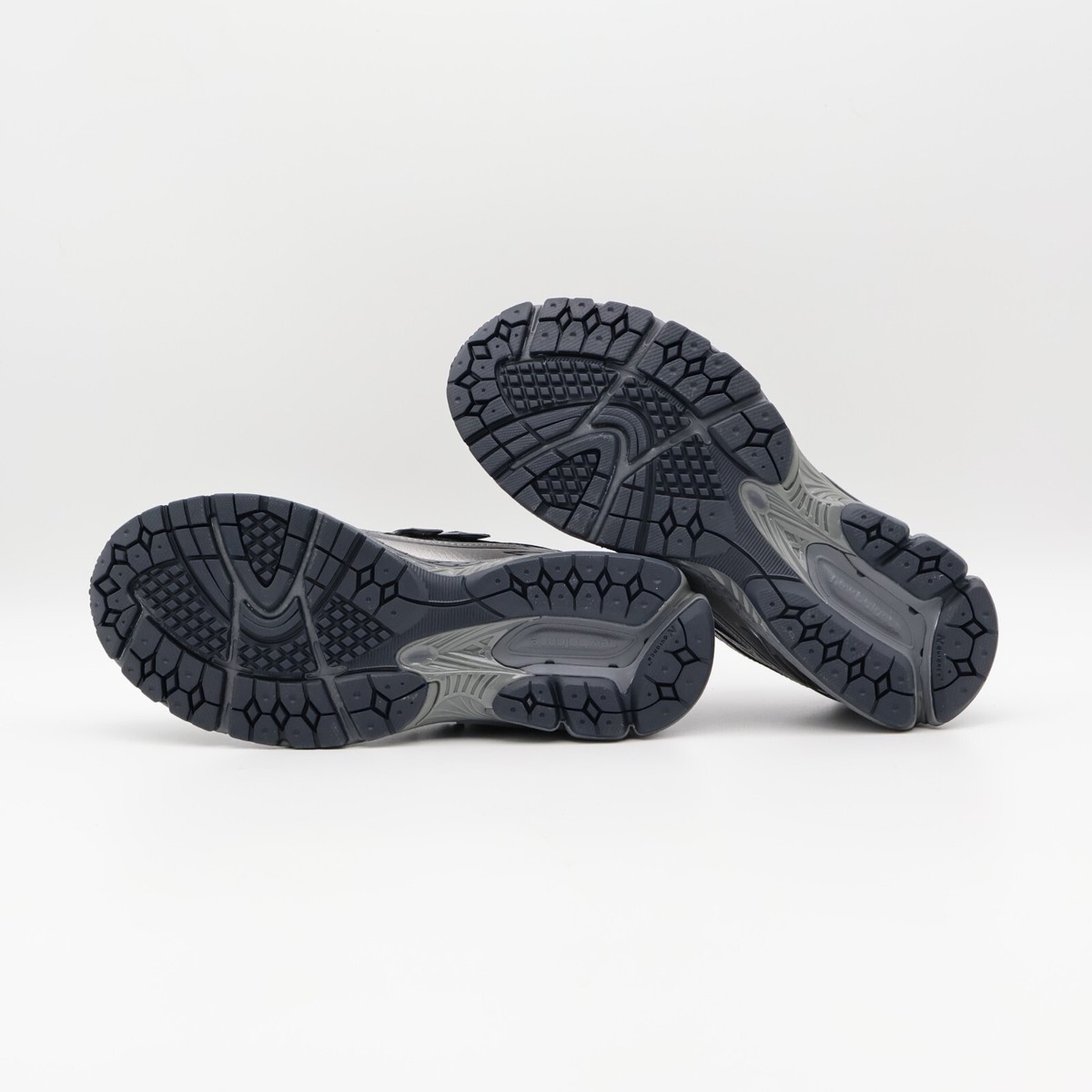 M1906RES New Balance 1906R Black Grey (Men's) | eBay