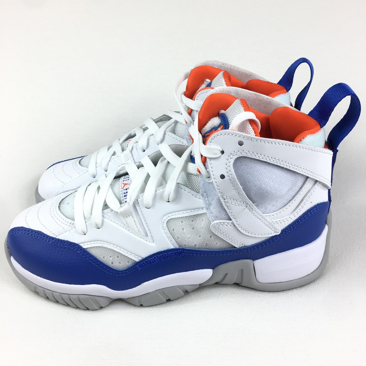 Nike Jordan Jumpman Two Trey GS Shoes Knicks White Royal DQ8431