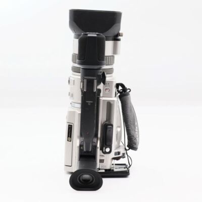 Sony DCR-VX2000 Handycam Camcorder 3 CCD Mini DV Digital Video