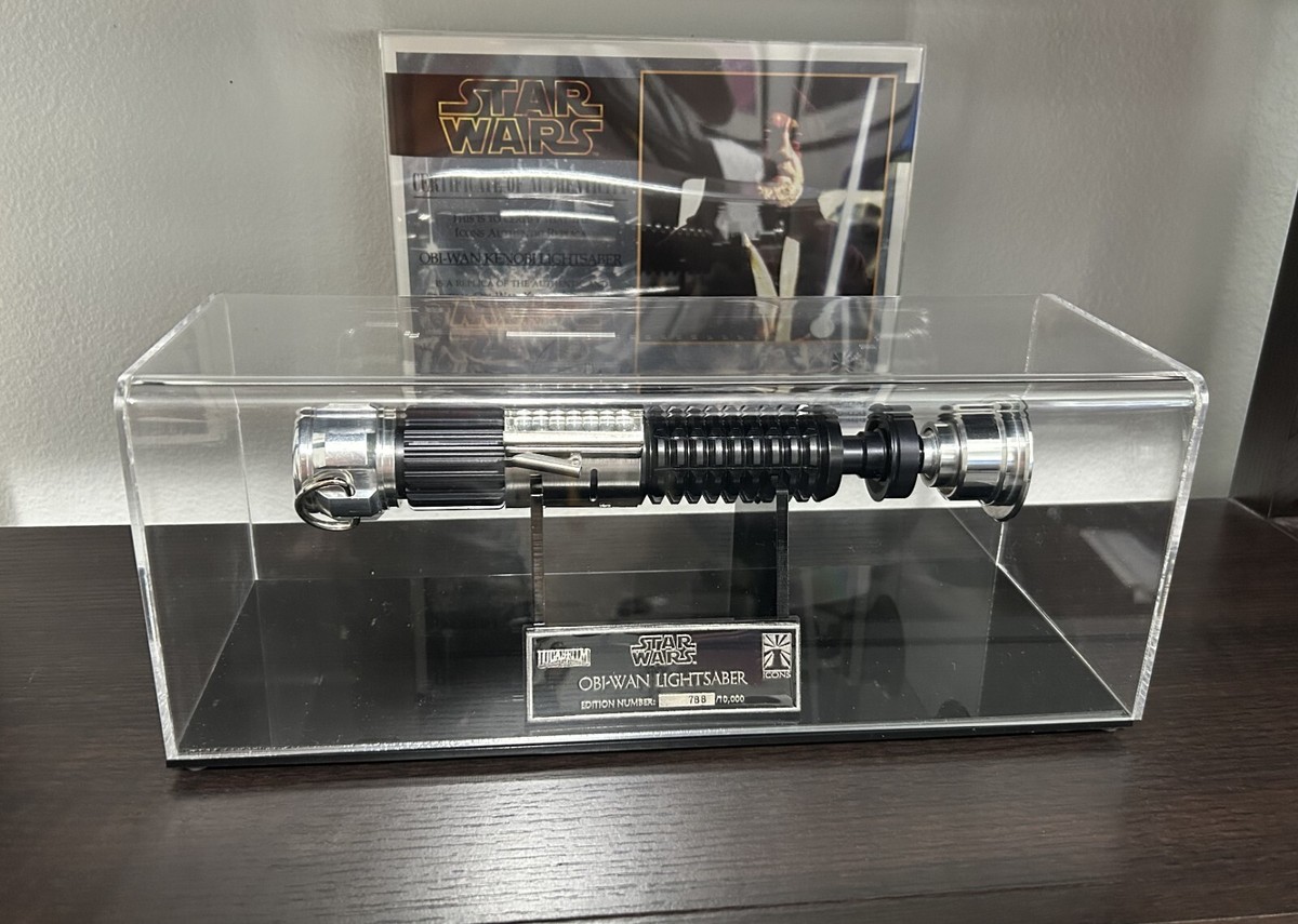 Icons CEO Star Wars A New Hope Obi-Wan Kenobi Lightsaber Replica