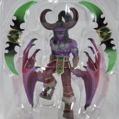 Pop Mart World of Warcraft Collectors Series - Illidan Stormrage