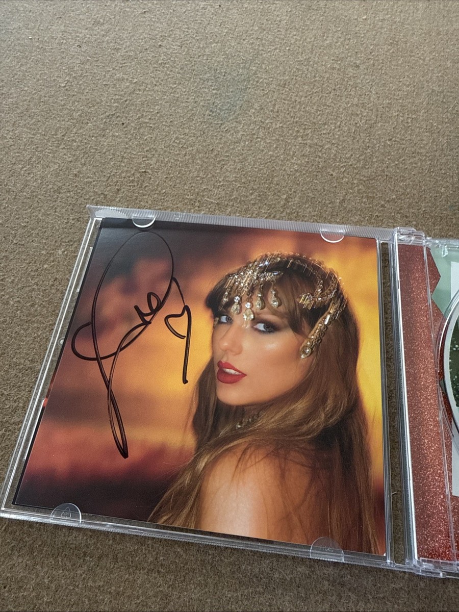 RARE* LONG SIGNATURE Taylor Swift TLOAS The Life Of A Showgirl