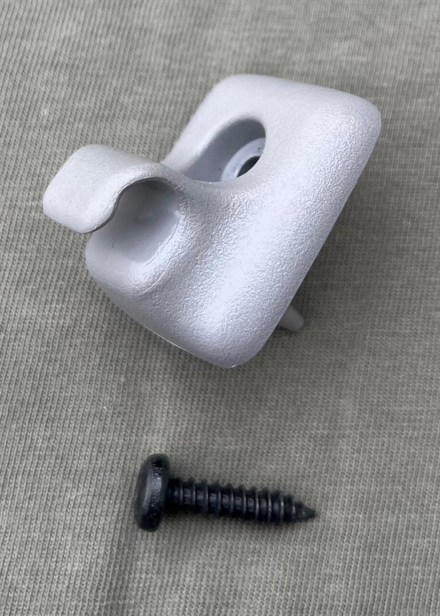 93-98 Jeep Grand Cherokee ZJ Sun Visor Clip Bracket, Mist Gray