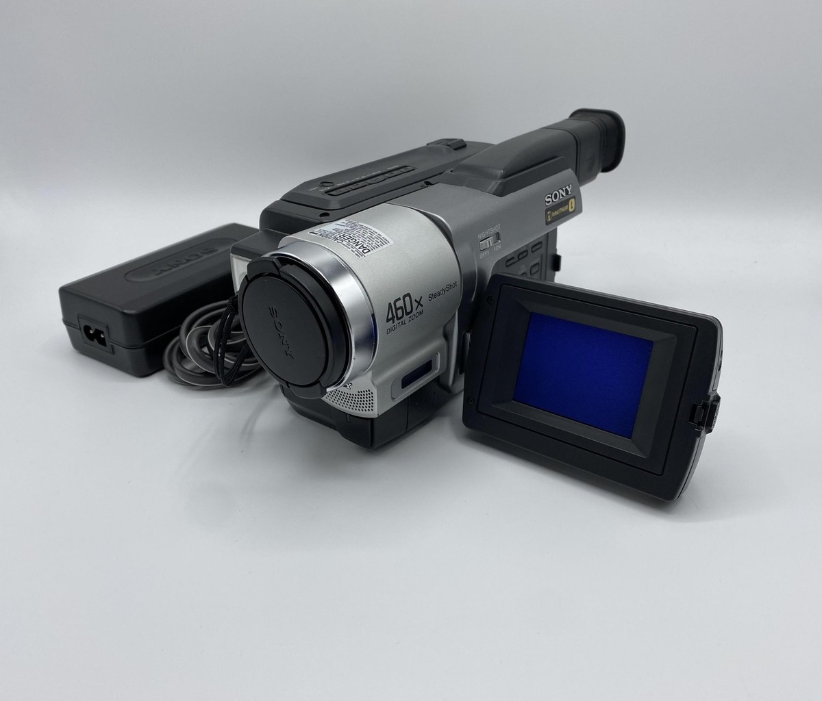 Sony PAL HandyCam Standard 8/Hi8 Camcorder - Video Transfer (CCD
