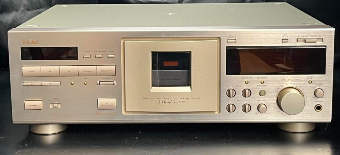 TEAC V-3000 3-Head System Stereo Cassette Deck 18W AC100V Silver