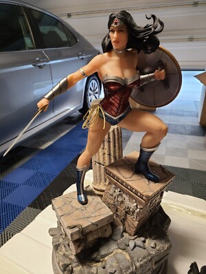 PRIME 1 Wonder Woman Statue EXCLUSIVE Sideshow Collectibles New 52