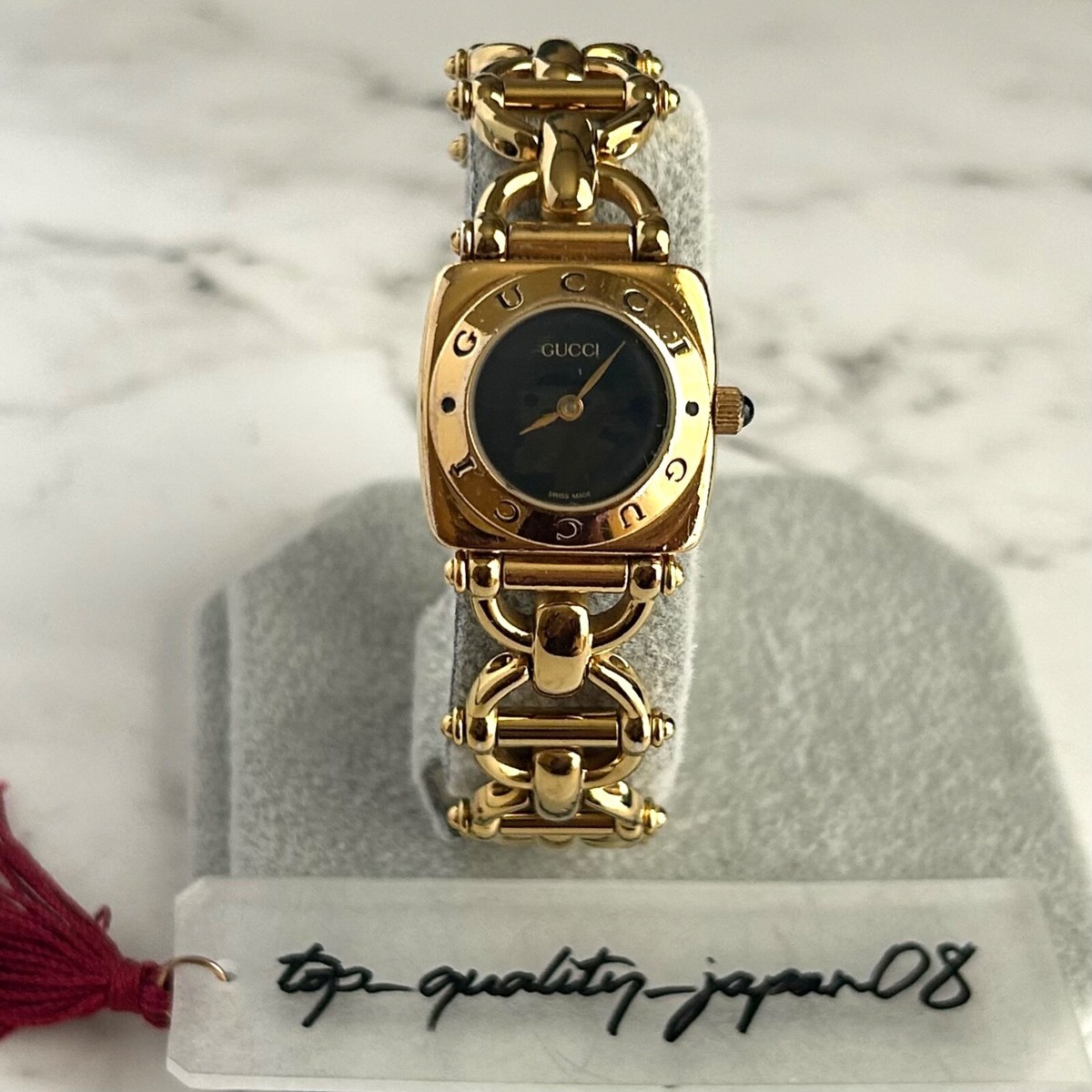 GUCCI 6400L Quartz Gold Swiss Made Black Dial Womens Watch Vintage