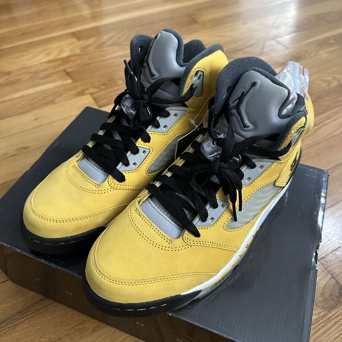 Size 8 - Nike Air Jordan 5 V Retro Tokyo T23 Yellow Black White